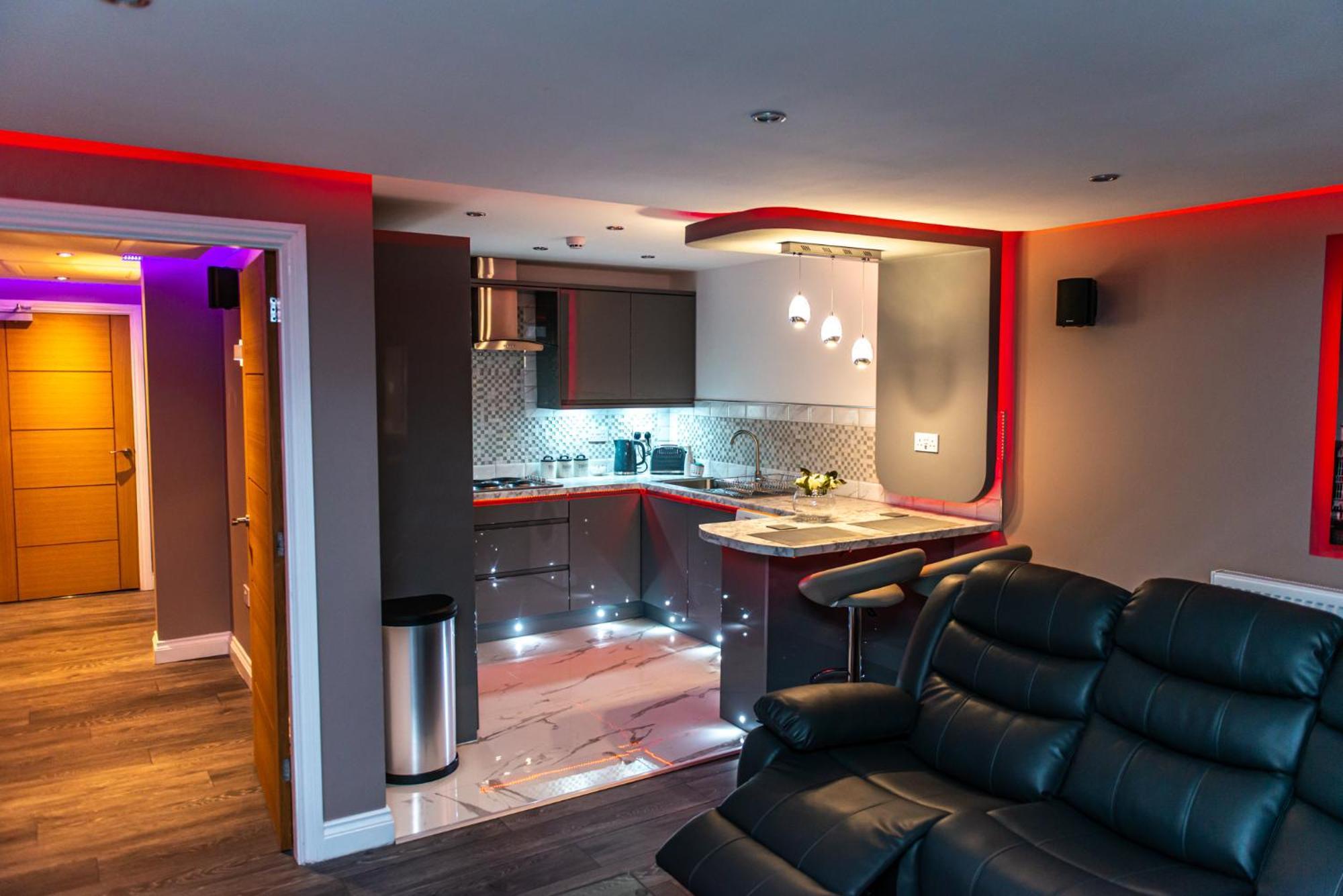 Optimal Apartments Bradford  Bilik gambar