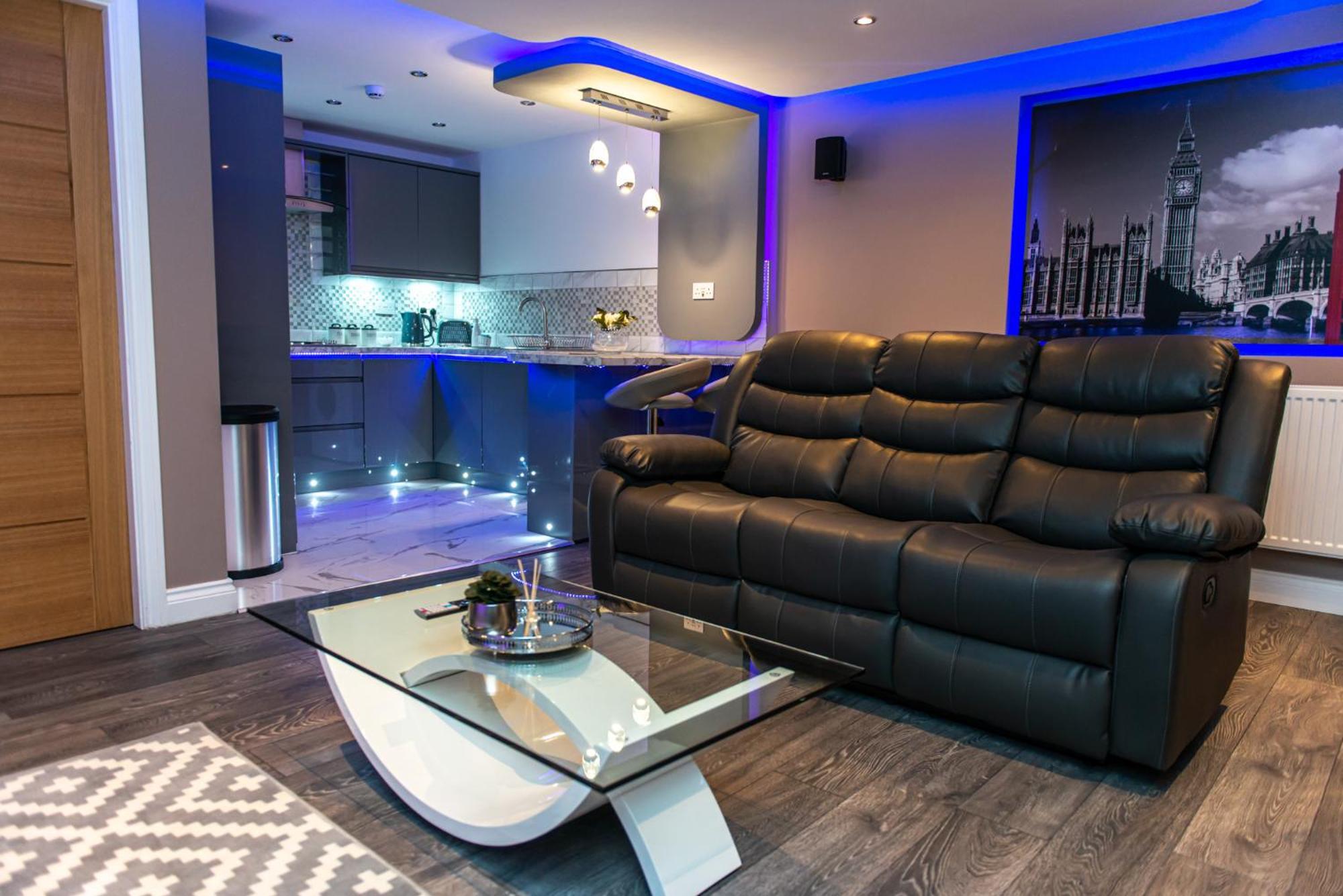 Optimal Apartments Bradford  Bilik gambar